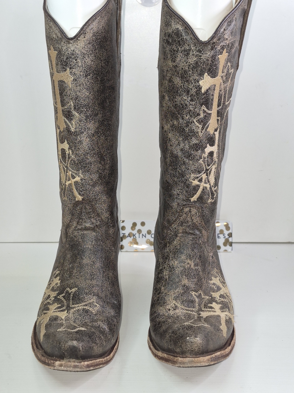 Corral Women’s Brown Distressed Embroidered Cross Cowboy Boots